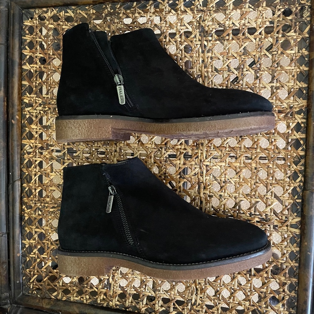 Italeau Waterproof Foliana Handmade Italy Women’s Booties Size 40 1/2 or US 10